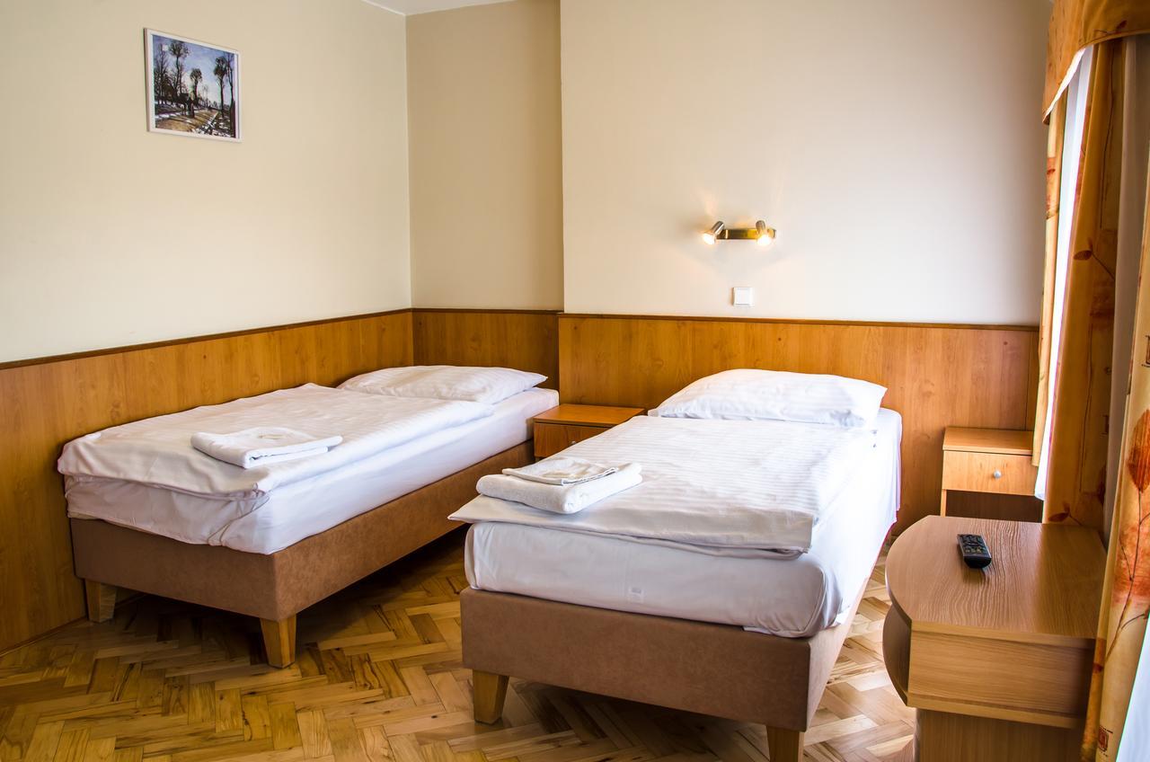 Hotel U Jezera Velky Osek Exterior foto
